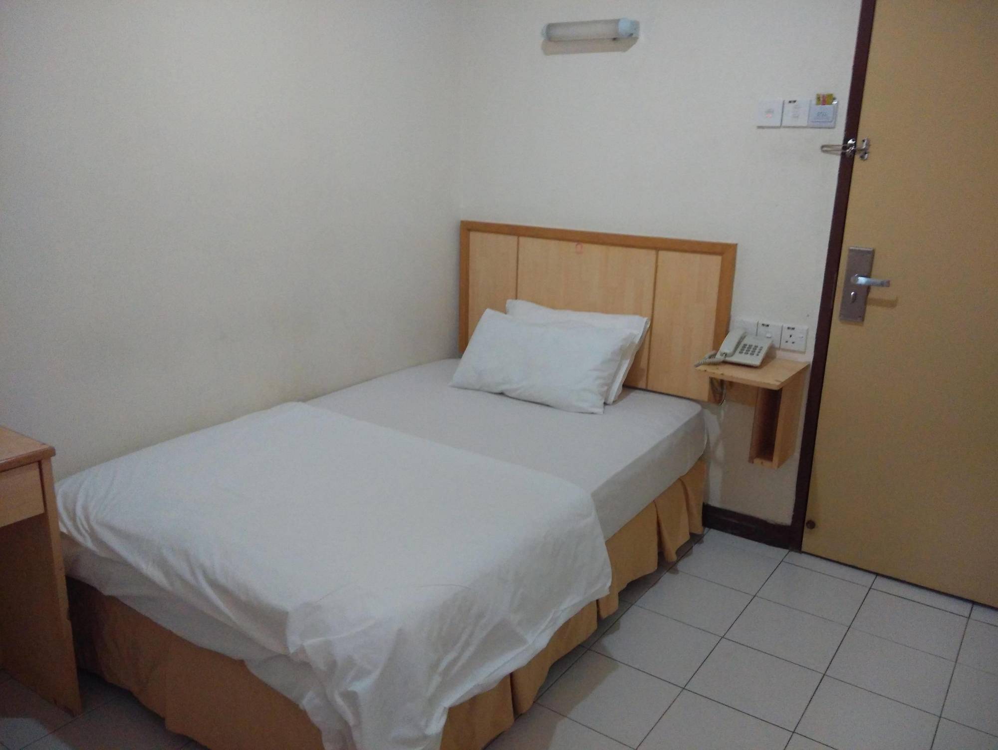 איפוה Fresh Hotel Bercham מראה חיצוני תמונה