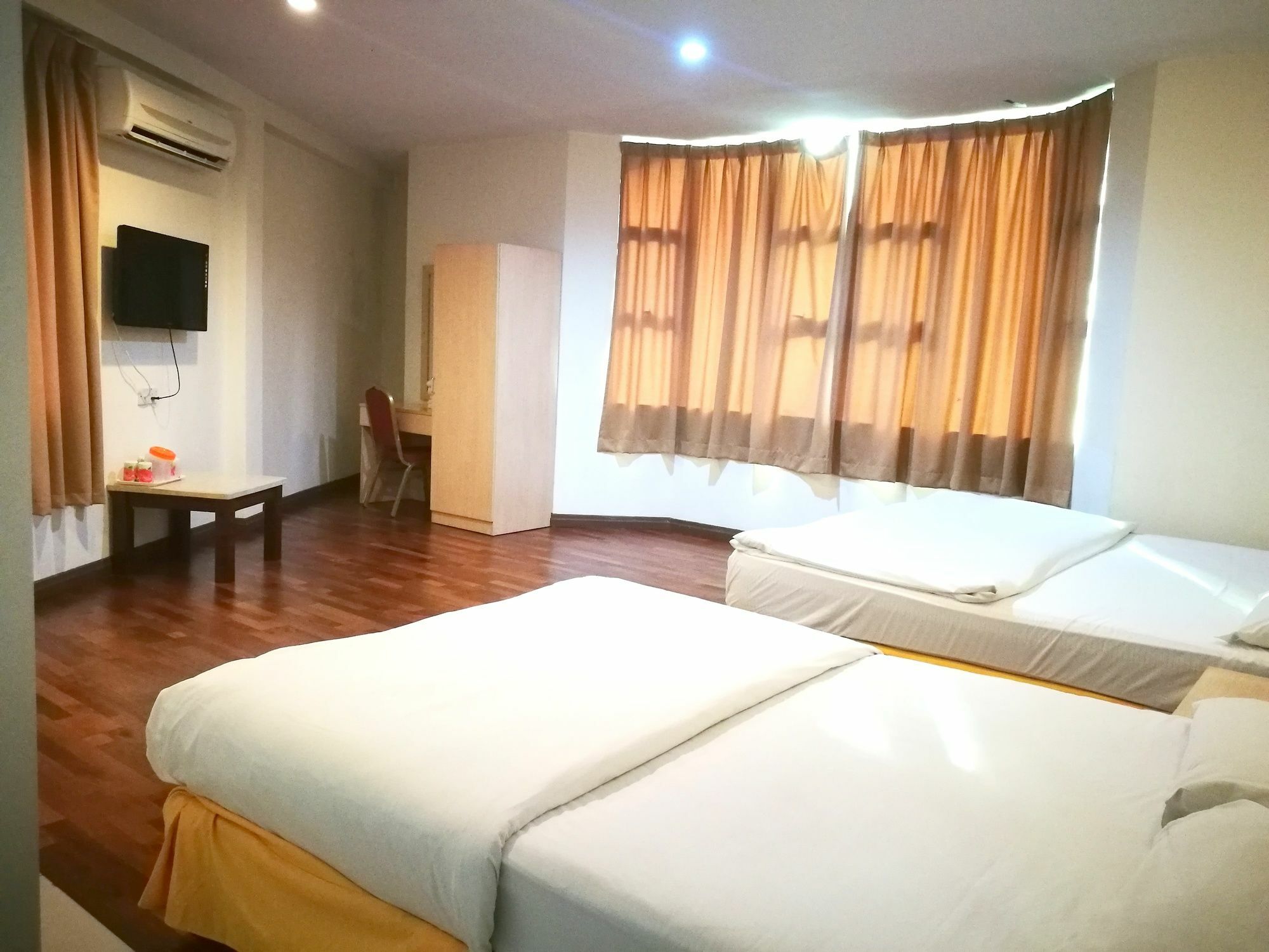 איפוה Fresh Hotel Bercham מראה חיצוני תמונה